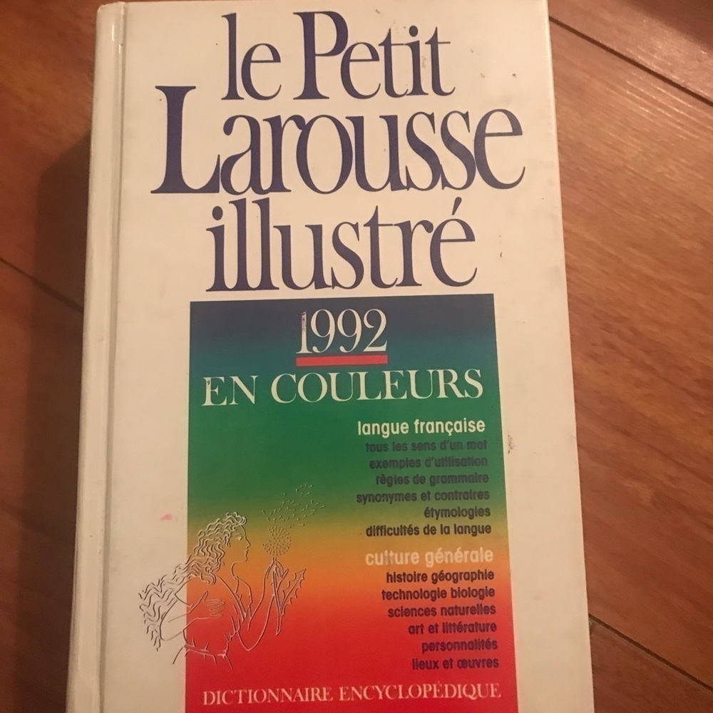 3/15$ Le petitLarousse dictionary book - Picture 2 of 3